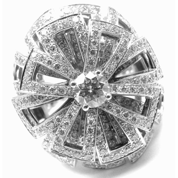 Rare! Authentic Chanel Flower 18k White Gold Diamond Large Ring - Picture 1 of 11